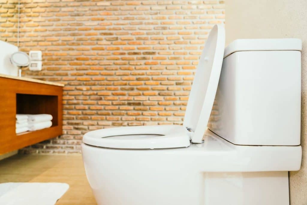 Guide on How to Turn Off Water to Your Toilet